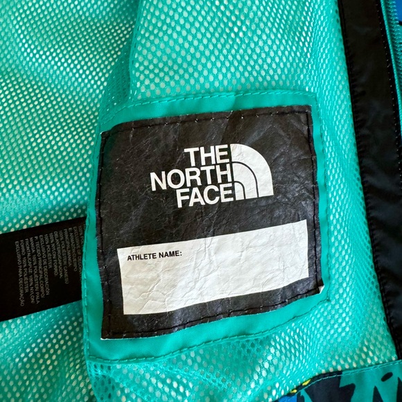 NORTHFACE Rain jacket - Picture 5 of 8